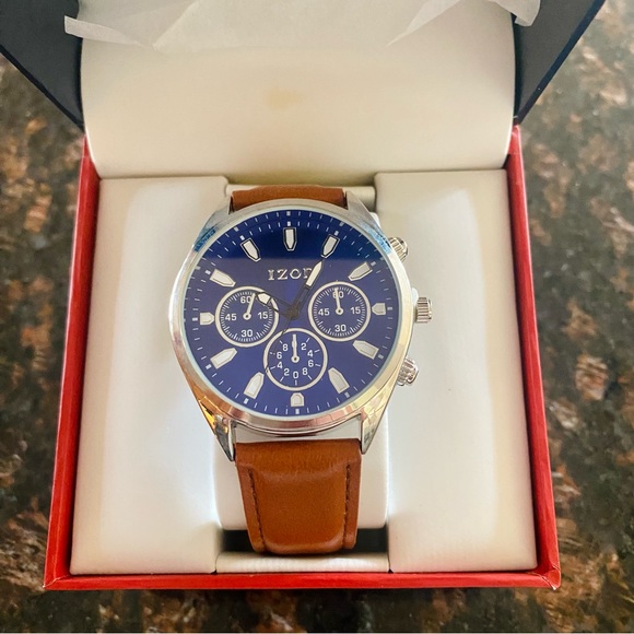 *NEW* Mens IZOD® Blue Dial Watch w/Brown Band - Picture 2 of 11